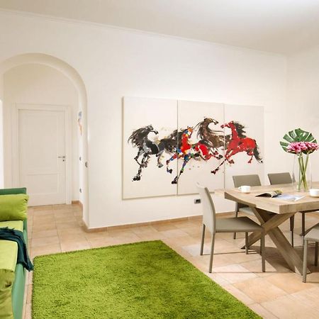 Myapartsuite Colosseo Рим Екстер'єр фото