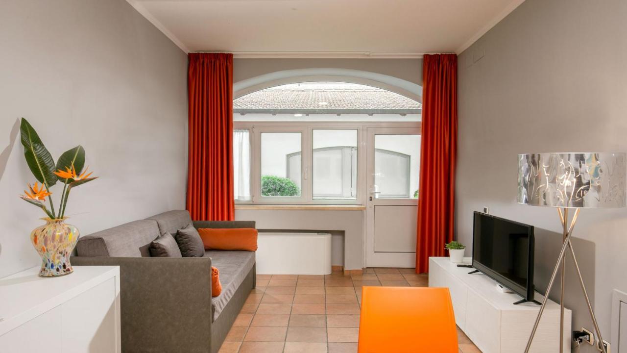 Myapartsuite Colosseo Рим Екстер'єр фото